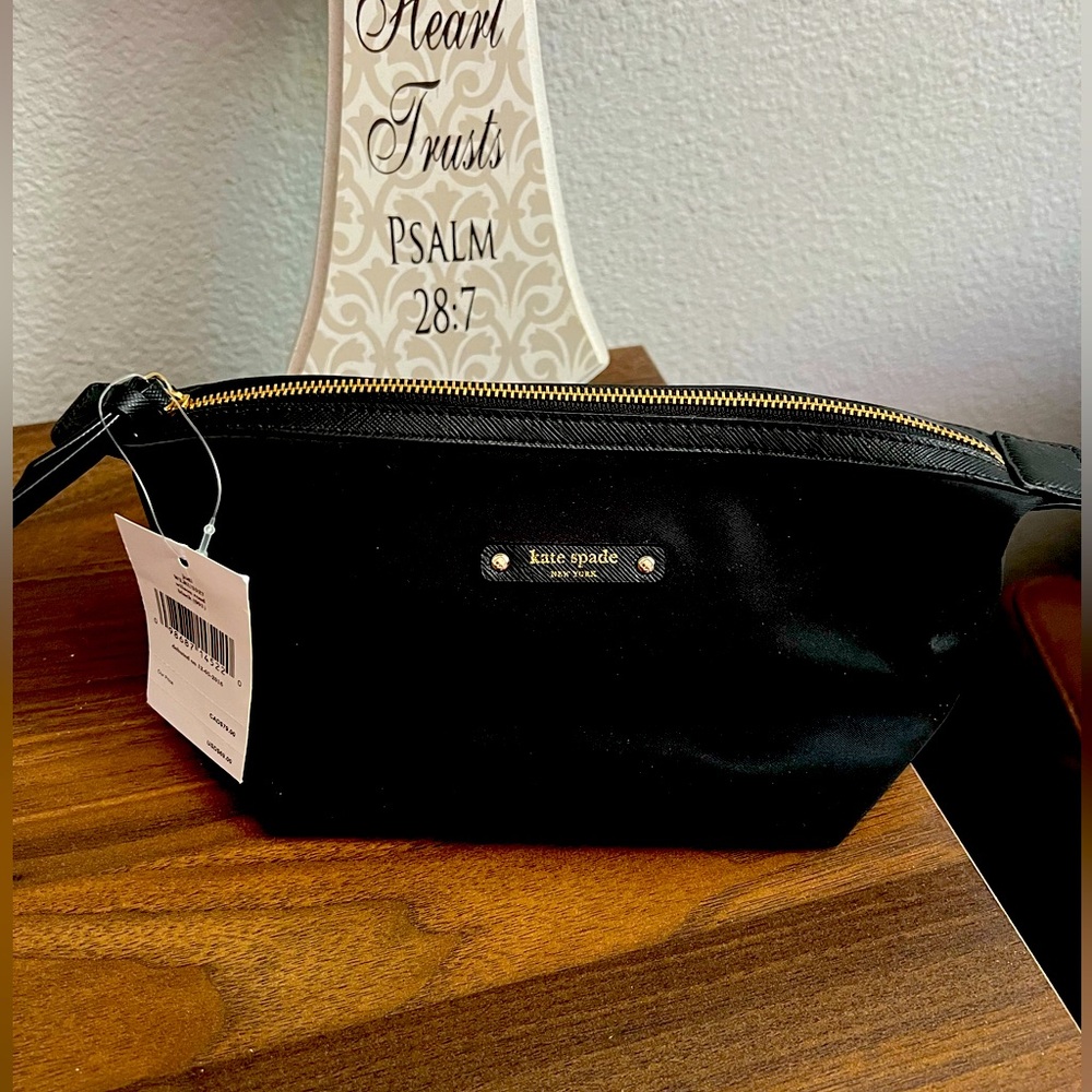 NWT Kate Spade make up bag